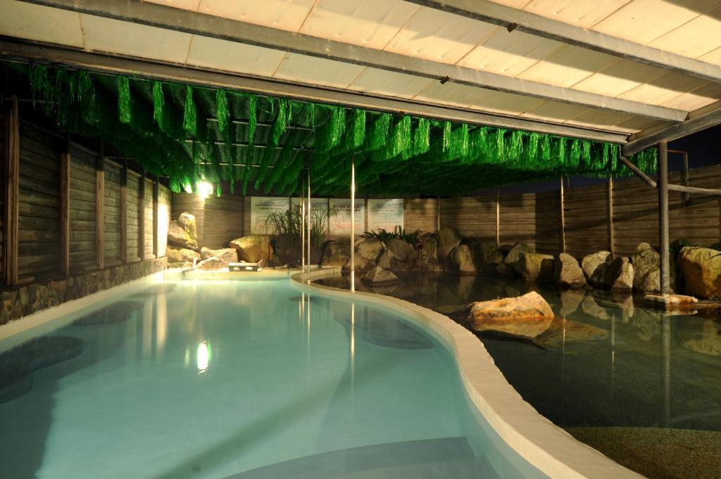 Chat Hot Spring Resort Keelung Bagian luar foto
