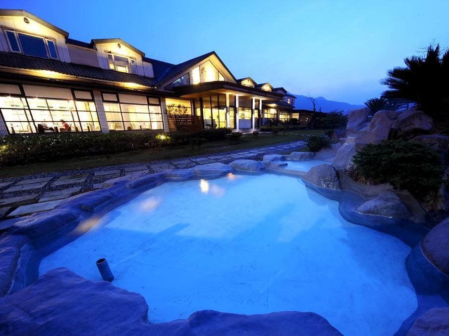 Chat Hot Spring Resort Keelung Bagian luar foto