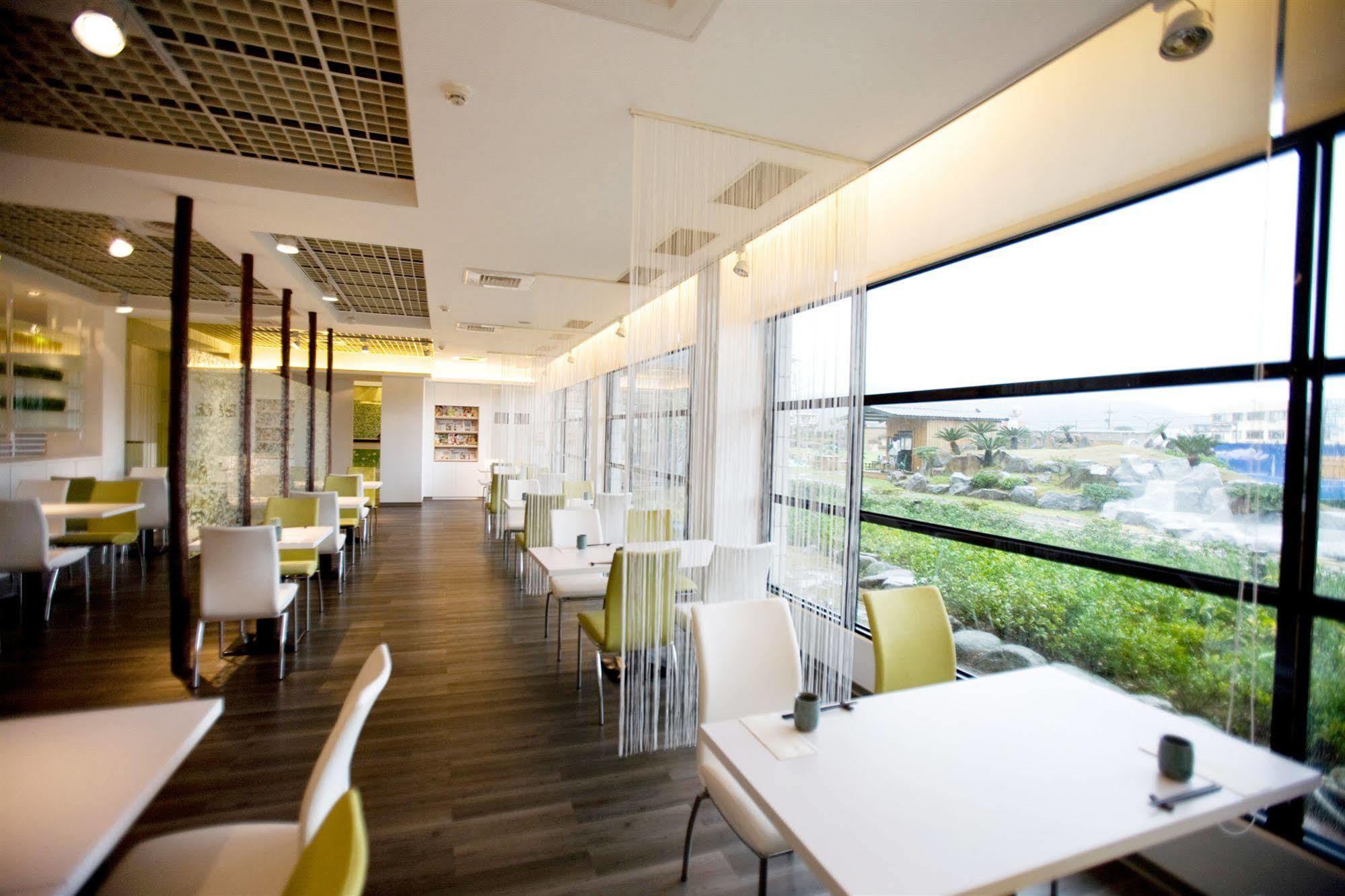 Chat Hot Spring Resort Keelung Bagian luar foto
