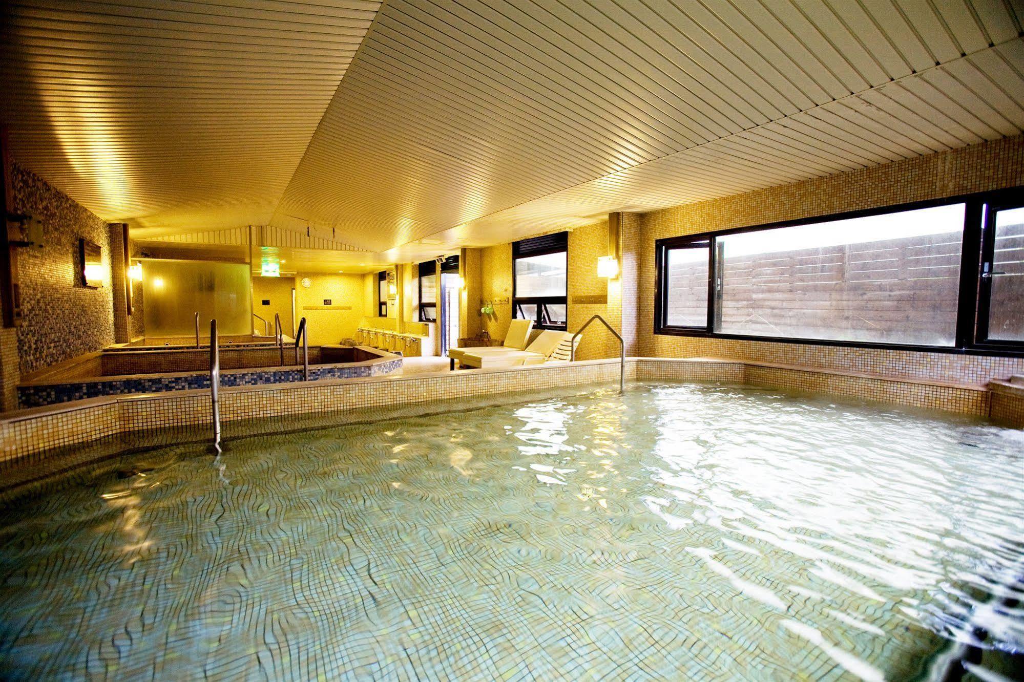 Chat Hot Spring Resort Keelung Bagian luar foto