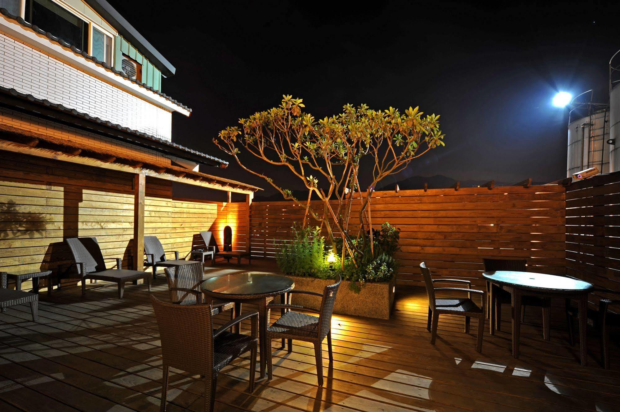 Chat Hot Spring Resort Keelung Bagian luar foto