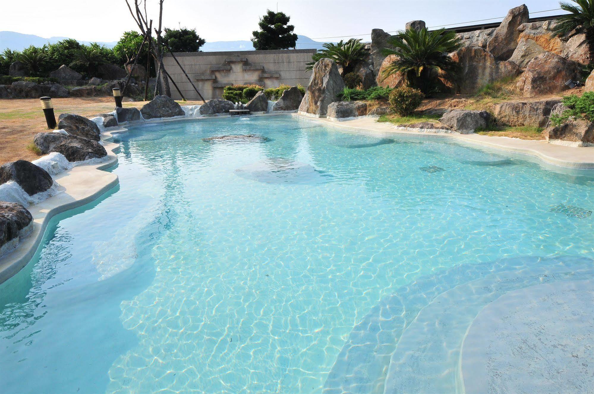 Chat Hot Spring Resort Keelung Bagian luar foto